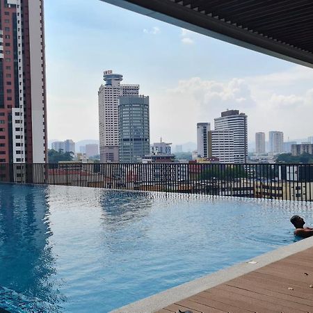 Chambers Serviced Suites Klcc By Cozy Stay Kuala Lumpur Exterior photo