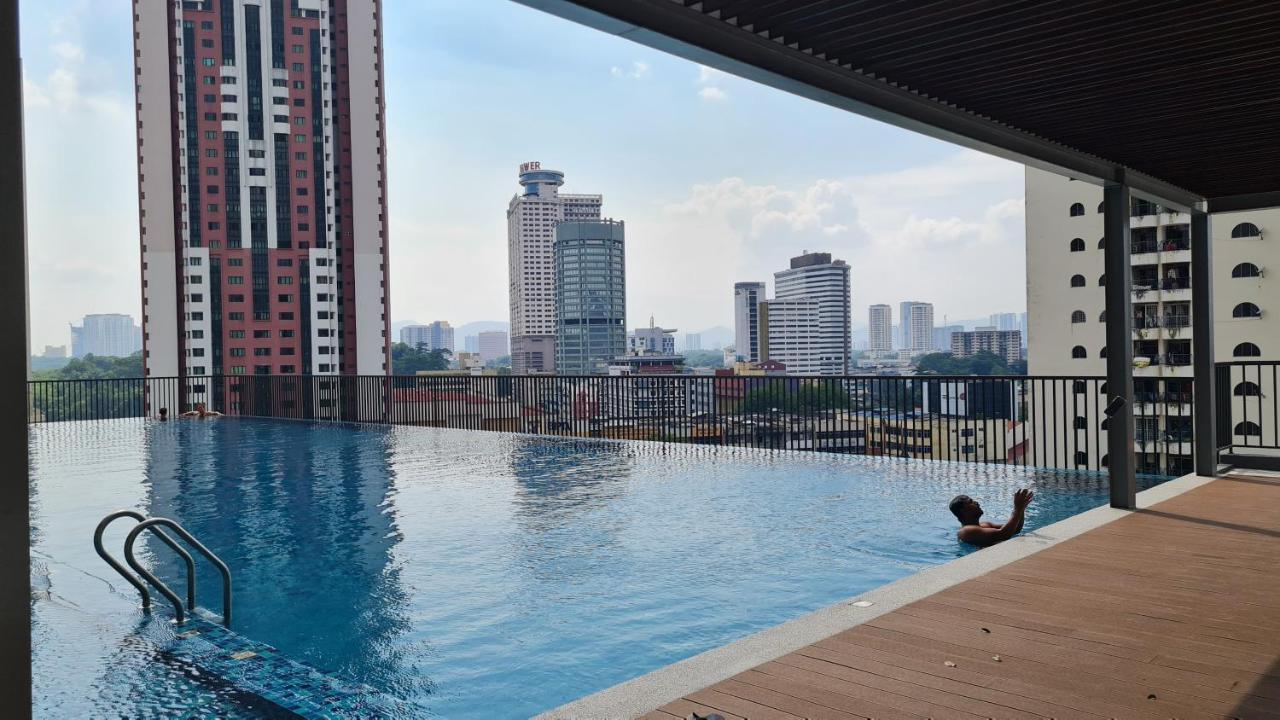 Chambers Serviced Suites Klcc By Cozy Stay Kuala Lumpur Exterior photo